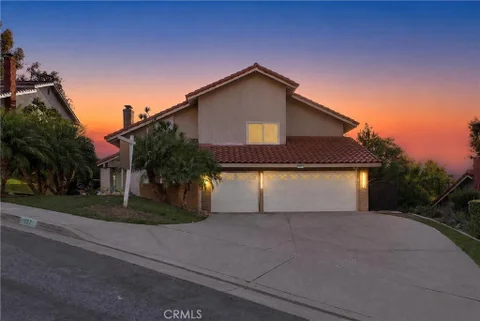 MLS: SR26220410