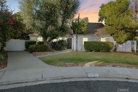 Photo of 2807 Wyoming Way, Riverside, CA 92506 (MLS # IV26102167)