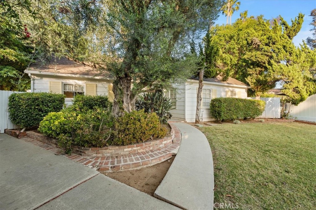 2807 Wyoming Way