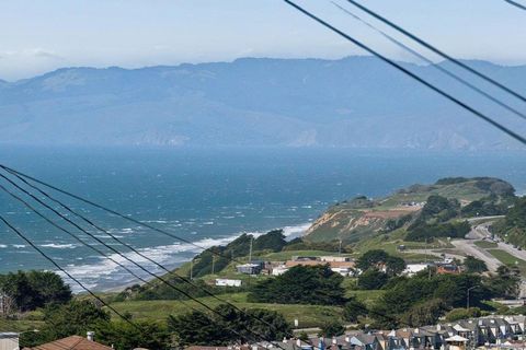 Tiny photo for 31 Avalon Drive, Daly City, CA 94015 (MLS # ML82037522)