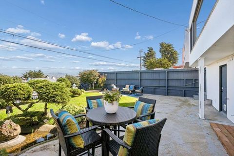 Tiny photo for 31 Avalon Drive, Daly City, CA 94015 (MLS # ML82037522)