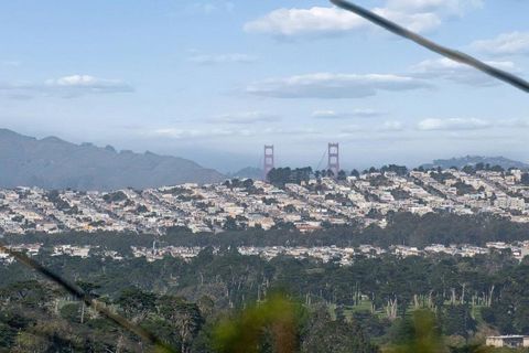 Tiny photo for 31 Avalon Drive, Daly City, CA 94015 (MLS # ML82037522)