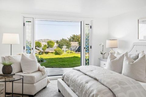 Tiny photo for 31 Avalon Drive, Daly City, CA 94015 (MLS # ML82037522)