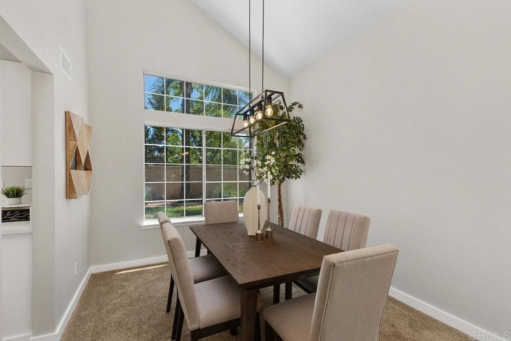 listing image 130724388843836330526