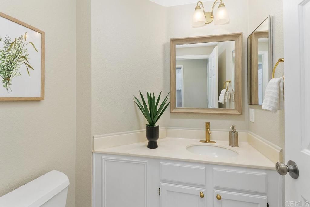 listing image 130724484995145416073