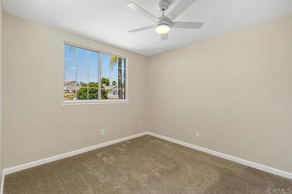 listing image 130726437841678238743