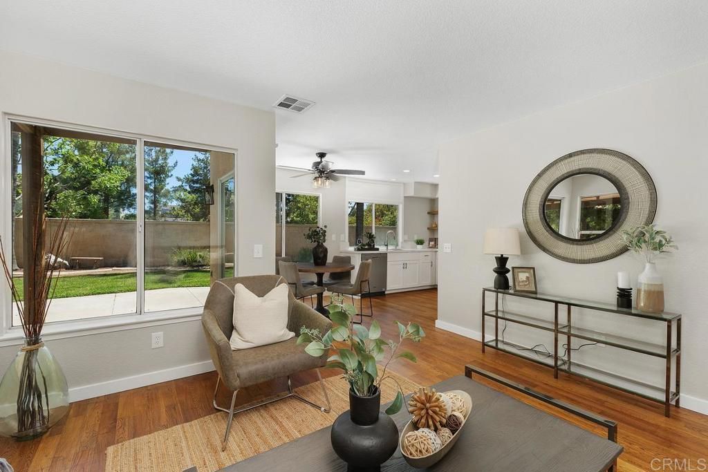 listing image 130725012633309985708