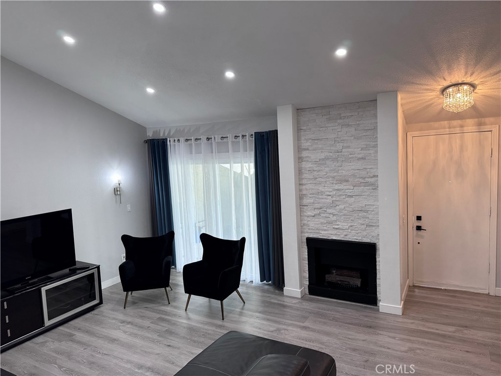 1/2 Nita Avenue