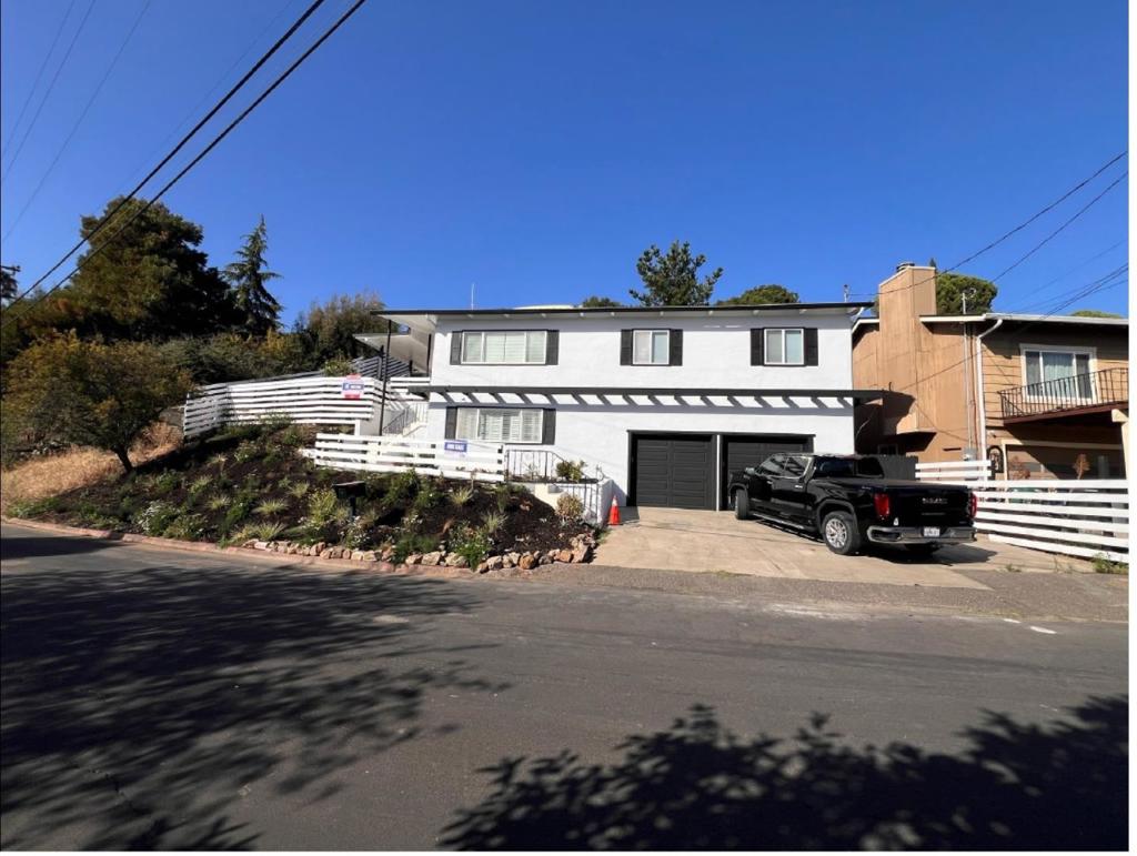 1068 Central BLVD