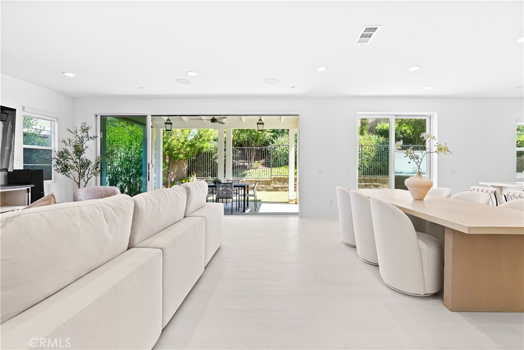 Heirloom (ESHEIR) - Residential