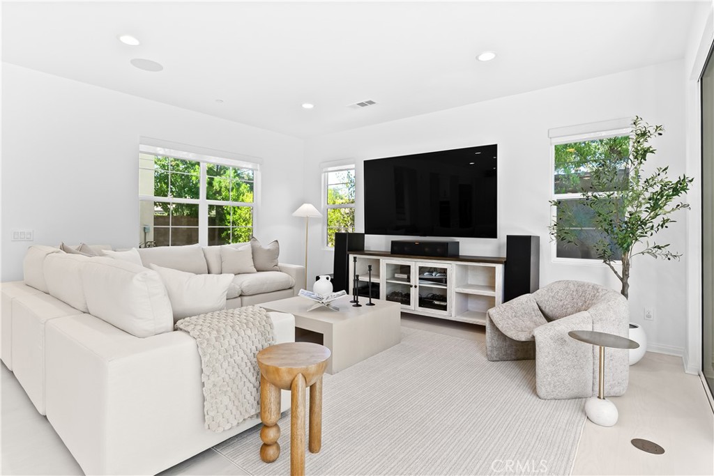 Heirloom (ESHEIR) - Residential