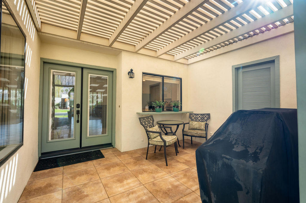 1004 Saint Thomas Circle