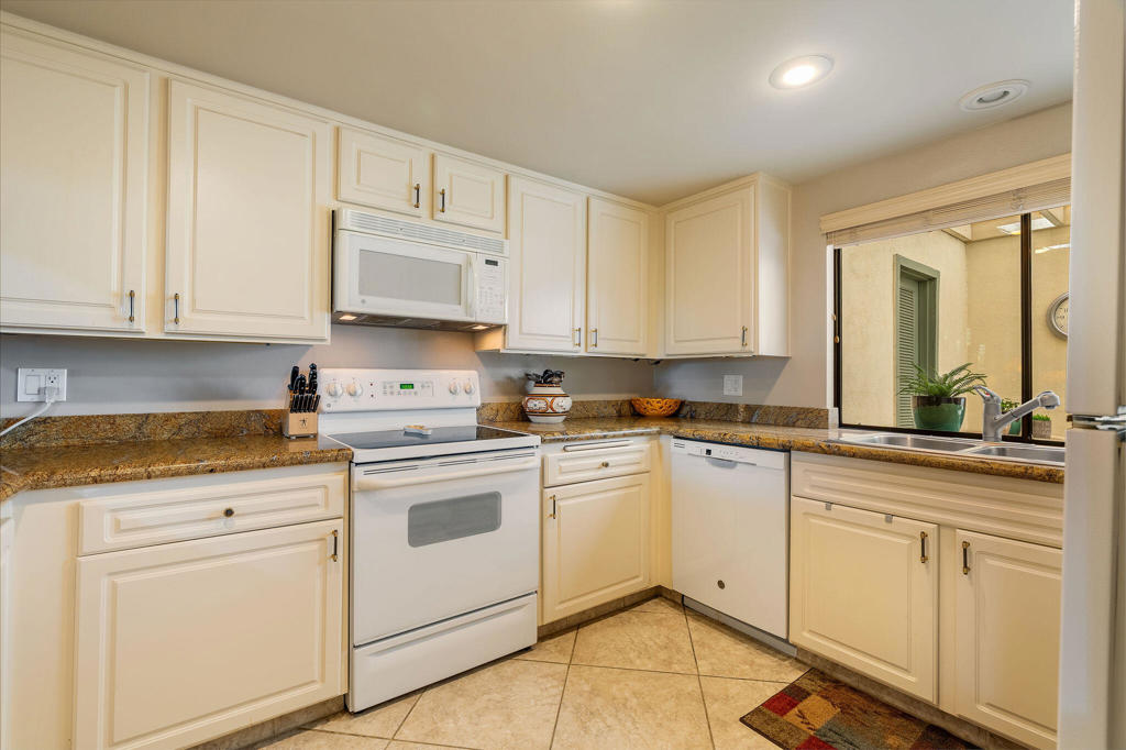 1004 Saint Thomas Circle