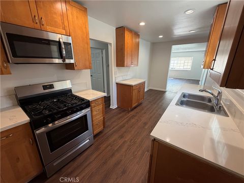 Tiny photo for 6944 Lurline Avenue, Winnetka, CA 91306 (MLS # CV26112930)
