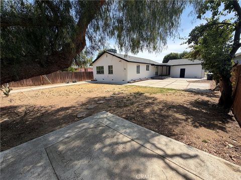 Tiny photo for 6944 Lurline Avenue, Winnetka, CA 91306 (MLS # CV26112930)