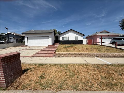 Photo of 6944 Lurline Avenue, Winnetka, CA 91306 (MLS # CV26112930)