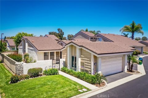 38 Wetstone Irvine CA 92604