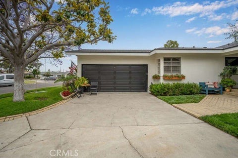 Photo of 3650 Claremore Ave AVE, Long Beach, CA 90808 (MLS # AR26144784)