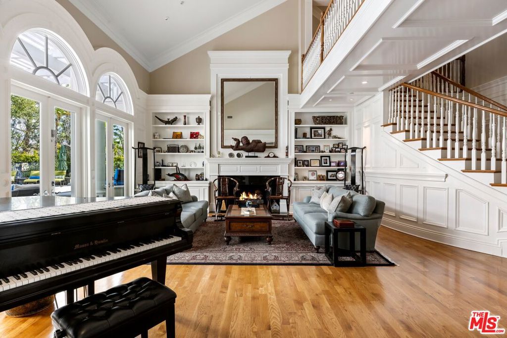 5163 Lakeview Canyon Road