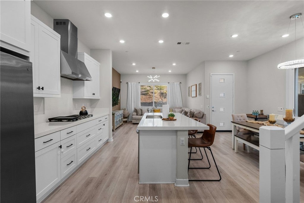27258 Narrowleaf Willow Lane