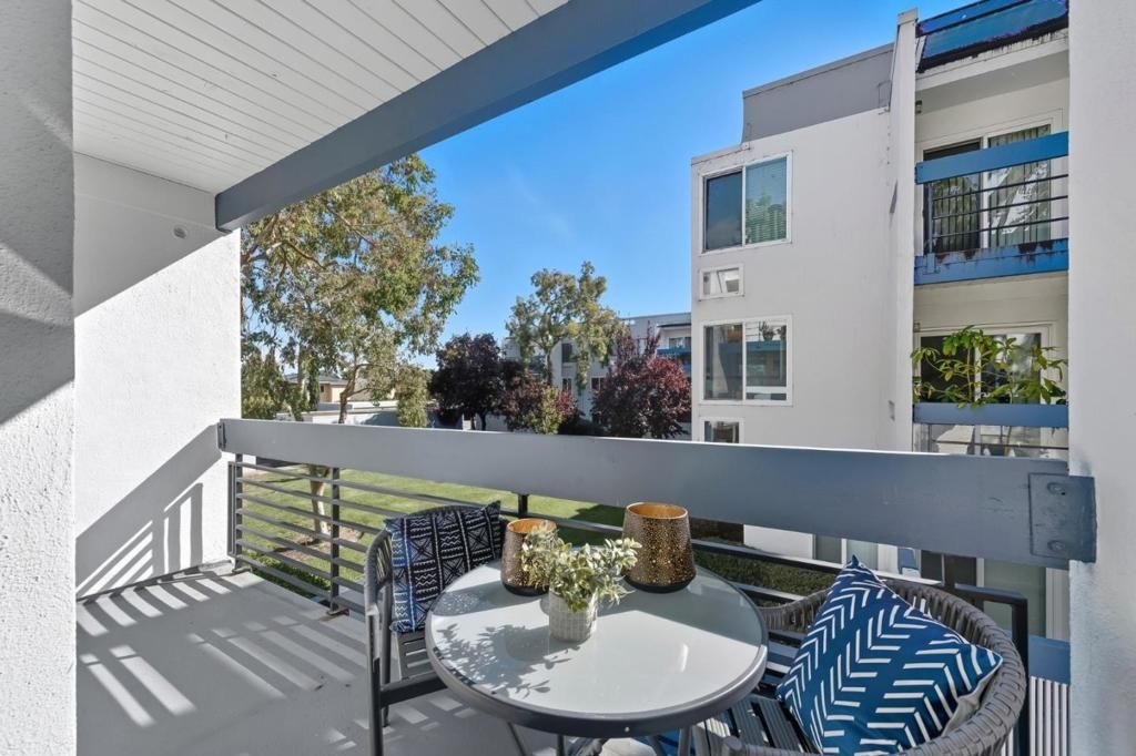 Photo of 1041 Shell Boulevard #8, Foster City, CA 94404 (MLS # ML82025188)