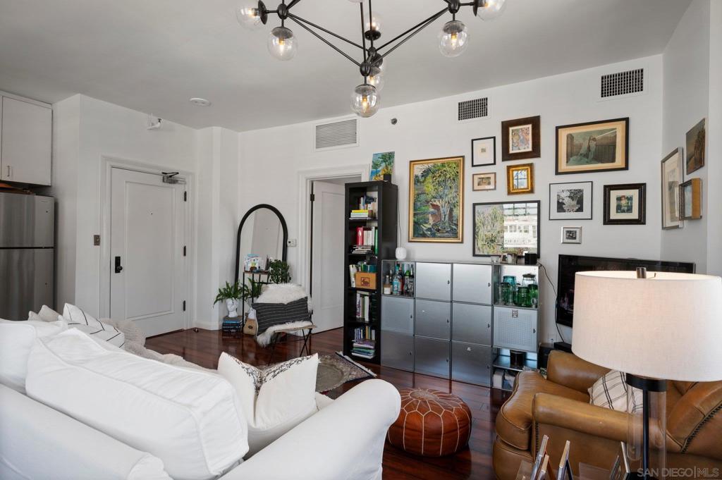 702 Ash St. 502