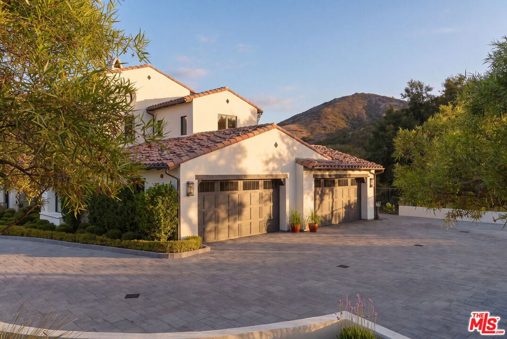 2691 Country Ridge Road