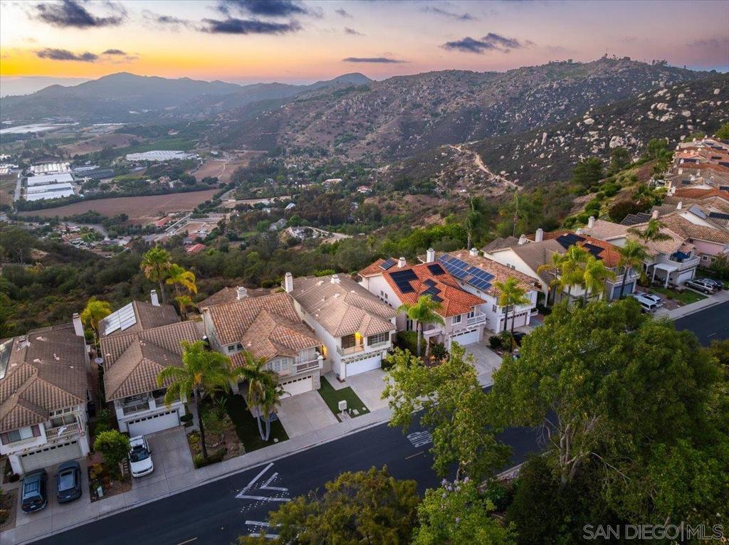 2109 Woodland Heights