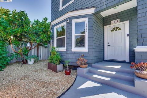 Photo of 1611 15th Street, Oakland, CA 94607 (MLS # 41096901)