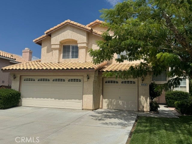 Photo of 44436 Shadowcrest DR, Lancaster, CA 93536 (MLS # SR26173807)