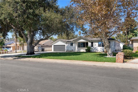 Photo of 651 N Workman Street, San Fernando, CA 91340 (MLS # SR26143696)