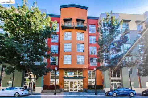 Photo of 585 9Th St, Oakland, CA 94607 (MLS # 41145985)