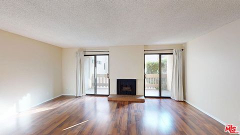 Photo of 15215 Magnolia Boulevard #110, Sherman Oaks, CA 91403 (MLS # 26648139)