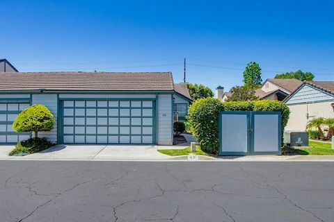 Photo of 431 Nantucket Gln, Escondido, CA 92027 (MLS # 260009821SD)