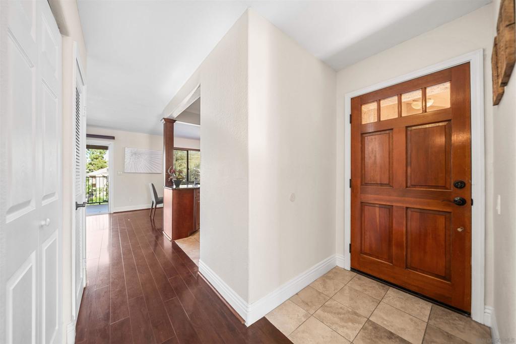 3167 Via Alicante 242