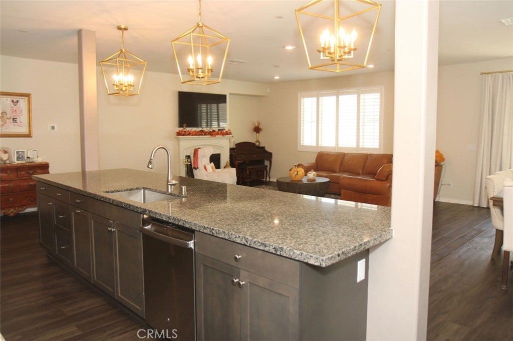 27216 Old Miner Cir