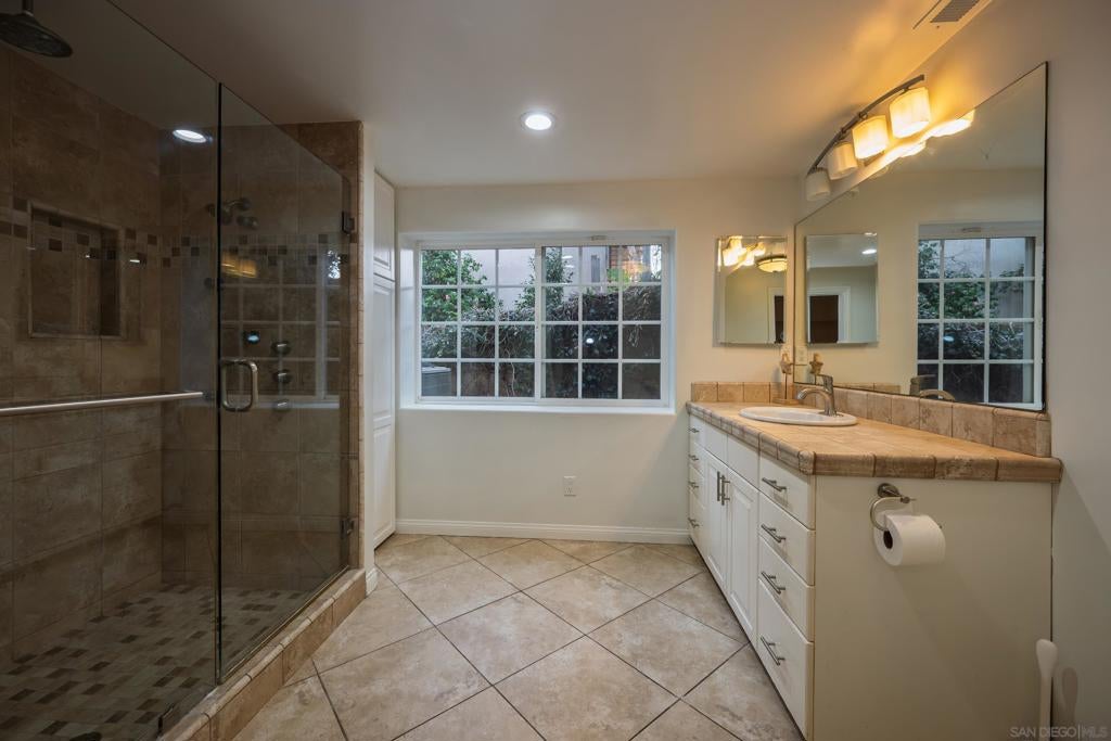 444 Avalon Dr.