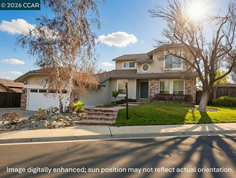 Photo of 1109 Vista Point Ln Ln, Concord, CA 94521 (MLS # 41120602)