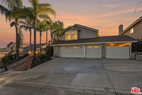 Photo of 22042 Grovepark Drive, Saugus, CA 91350 (MLS # 26638195)