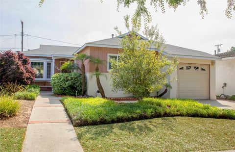 Photo of 1024 Cranbrook Avenue, Torrance, CA 90503 (MLS # SB26062832)