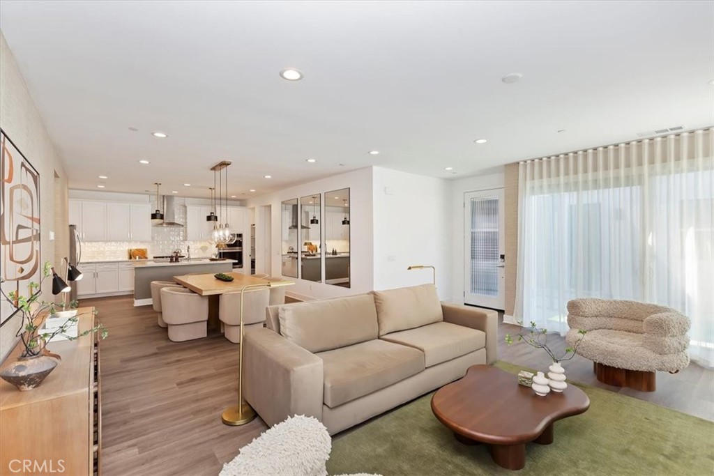 Rio Del Sol (33626) - Residential