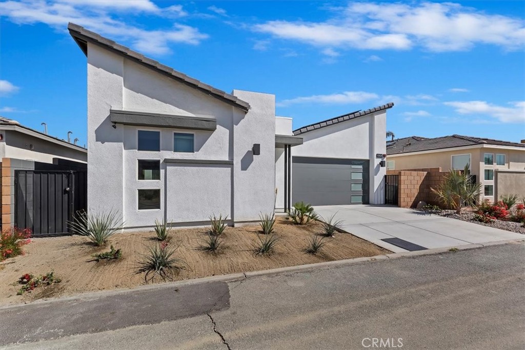 Rio Del Sol (33626) - Residential