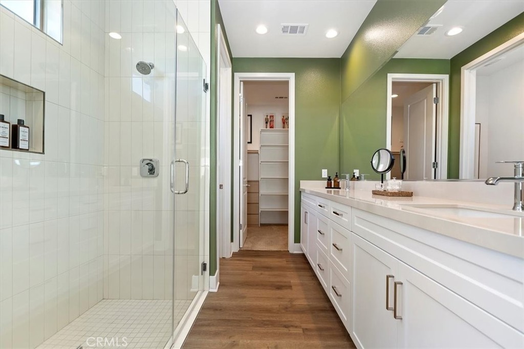 Rio Del Sol (33626) - Residential