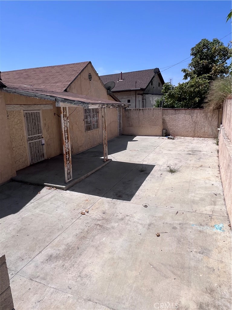1086 N Bonnie Beach Place