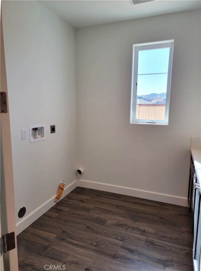 The Reserve at River Oaks - Residential