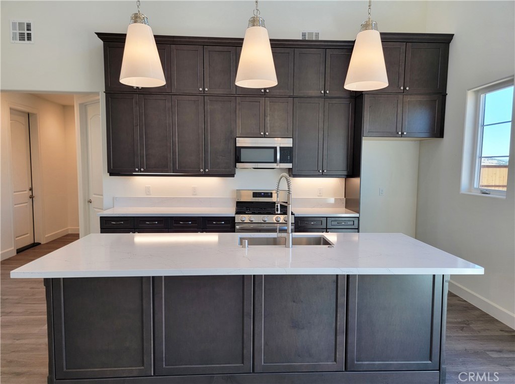 The Reserve at River Oaks - Residential