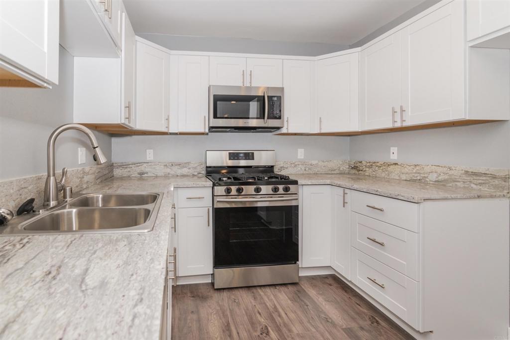 10760 N Magnolia Avenue B6