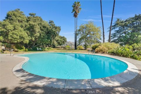 980 Glencoe Heights Glendora CA 91741