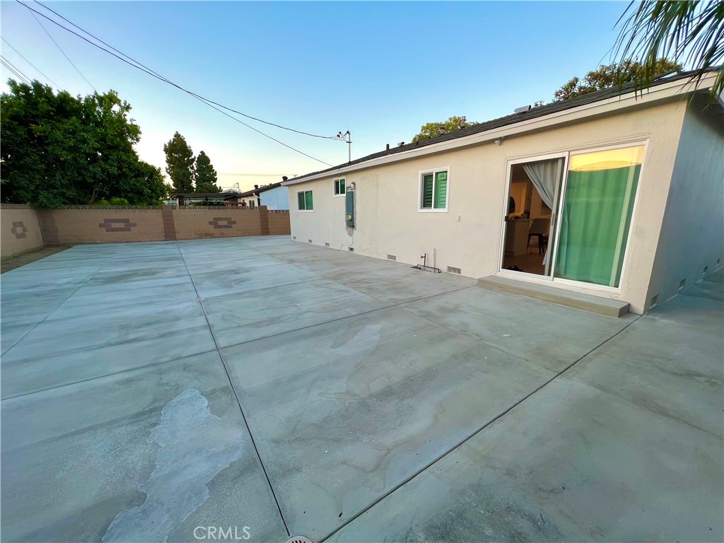 Charming single-story home located in highly desirable neighborhood in a quiet cul-de-sac. This move in ready 3-bedroom, 2-bathroom property features a spacious floor plan with central A/C and heating, dual-pane windows and sliders, recessed lighting throughout, and wood flooring throughout the home. The updated kitchen and bathrooms add modern style, while the private master suite offers a peaceful retreat. Two additional guest bedrooms share a beautifully remodeled bathroom. Outdoor living includes a well-maintained front yard, concrete flooring for the back yard and a fence for added privacy. The home also offers an extra-wide driveway for plenty of parking, and a 2-car garage with direct access. Conveniently located near award-winning schools, parks, beaches, 405 freeway, and Bella Terra shopping and dining. This is a must see if you a looking for a new home!