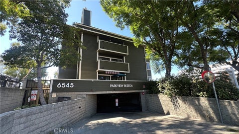 Photo of 6545 Reseda Boulevard #24, Reseda, CA 91335 (MLS # SR26187626)